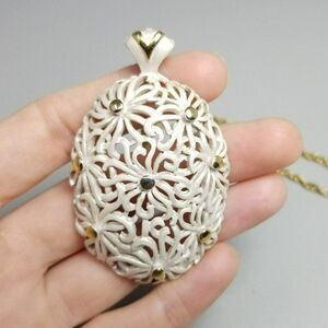 Vintage White Floral Cluster Oval Dome Pendant, Gold Tone 22 Inch Chain, Estate